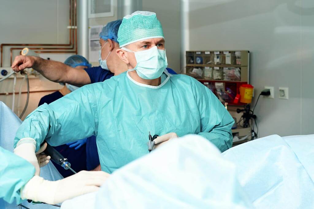 Костюк - врач-онколог