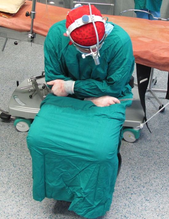 Оперировавший хирург